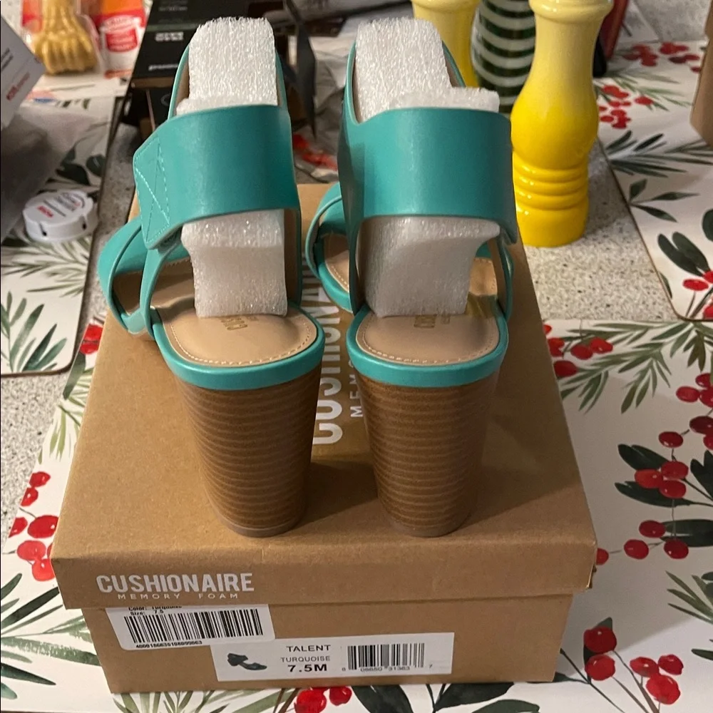 Cushionaire Turquoise Heels for Women NEW